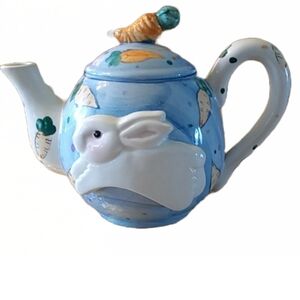VINTAGE 1990'S RABBIT AND CARROT BLUE TEAPOT